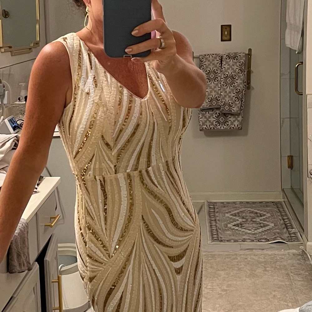 NWT Beautiful cream and gold evening ball Mardi Gras gown size L (8/10) - Picture 3 of 4